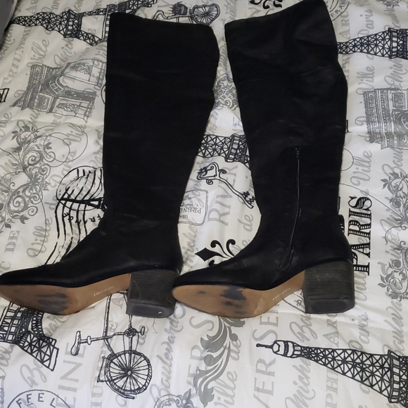 Boots - Picture 1 of 4